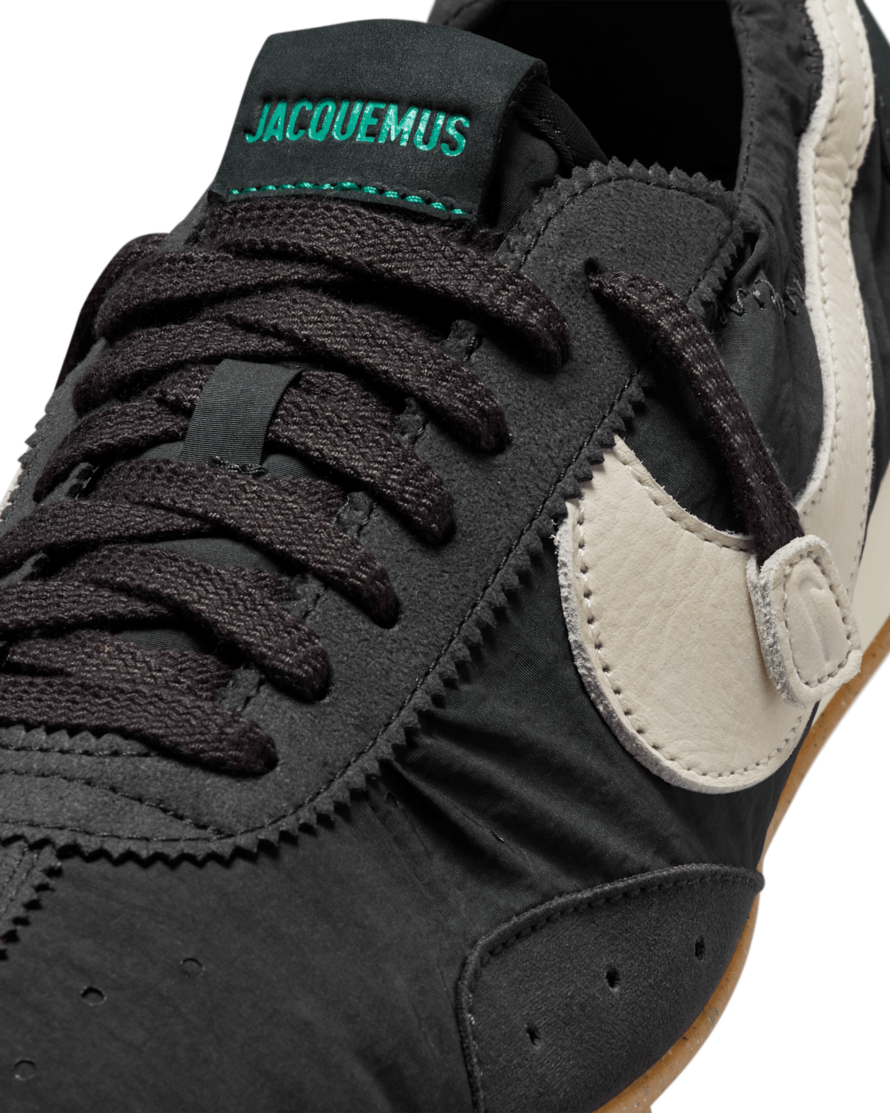 Moon Shoe x Jacquemus „Off Noir and Gum Light Brown” (HV8547